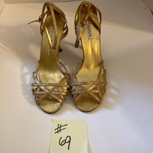 Alfani gold snake embossed heel. Size 9. Heel height 4.5.